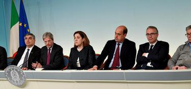 Gentiloni a Ue: "Flessibilità possibile e necessaria. Tre miliardi per terremoto"
