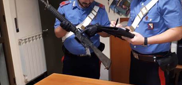 Arsenale in casa, arrestato un 46enne