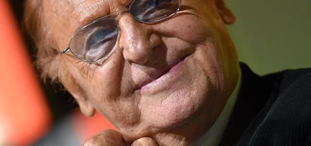 Renzo Arbore fa 80 anni: 'La musica mi mantiene giovane'