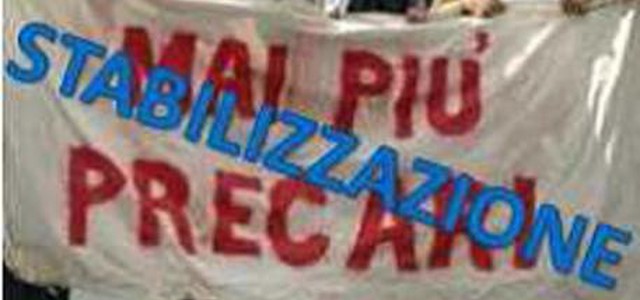 Sit-in precari a Reggio, stabilizzazione