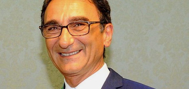 ABRAMO: "FINO AL 23 DICEMBRE TAMPONI RAPIDI SOLO A CHI RIENTRA IN CALABRIA E PREVIA REGISTRAZIONE SUL PORTALE REGIONALE"