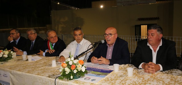 Oliverio a Maierà per inaugurazione centro accoglienza e socialità