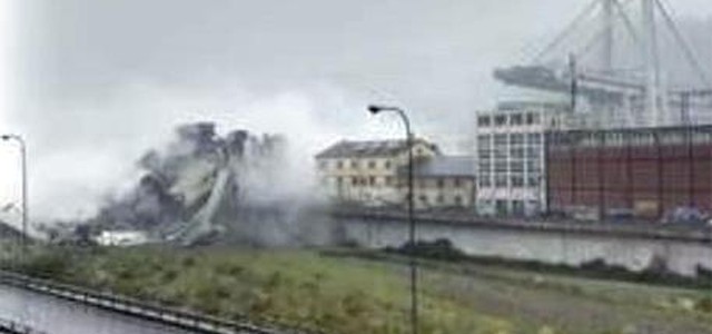 Crolla ponte a Genova, almeno 20 morti tra cui un bambino