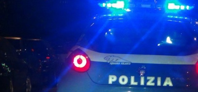 Spettacoli e cene in un locale abusivo a Rossano, 4 denunce