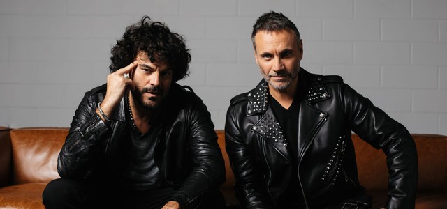 “Il solito lido”, esce domani il nuovo singolo di Francesco Renga e Nek, in attesa del tour che li porterà in concerto anche al Roccella Summer Festival  e all’Arena Saracena di Cirò Marina