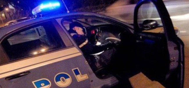 Si uccide e indica nome venditore arma