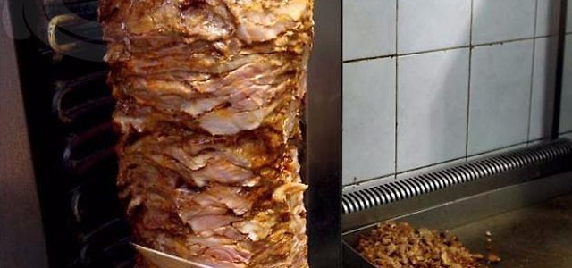 Sequestrati dalla Polizia Stradale 815 kg di kebab nel Catanzarese