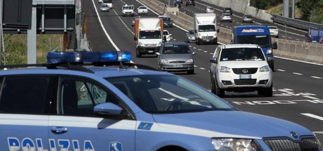 A bordo di un autocarro sull’A1 con 16 kg di cocaina, arrestati due calabresi