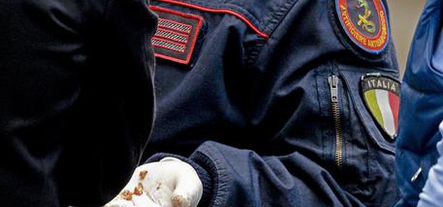 Ordigno davanti casa, disinnescato