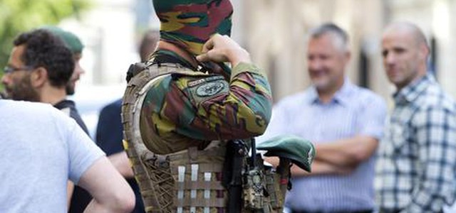 Bruxelles, l'attentatore era un marocchino di 36 anni. 'C'era altra bomba con chiodi'