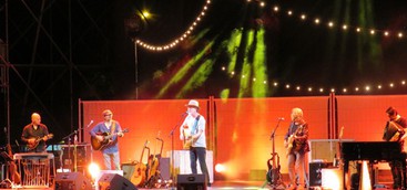 Summer Arena, successo senza precedenti per Francesco De Gregori a Soverato (VIDEO)