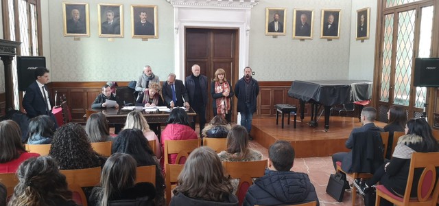HANNO PRESO UFFICIALMENTE SERVIZIO I 24 NUOVI DIPENDENTI COMUNALI VINCITORI DEI CONCORSI PER ISTRUTTORE AMMINISTRATIVO E CONTABILE