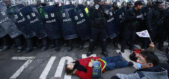 Corea del Sud, scontri dopo impeachment Park, due morti