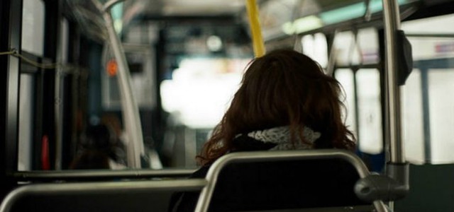 Minorenne omosessuale insultata su pullman, denuncia ai carabinieri