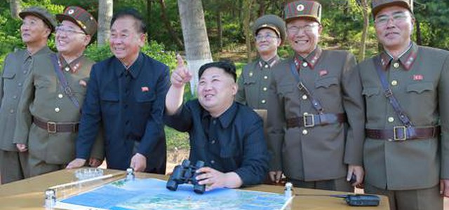 Corea Nord, Trump: 'Pronti a colpire, Kim cambi strada'