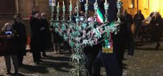 Cosenza, città amica degli ebrei: si è celebrata nel centro storico la Festa delle Luci