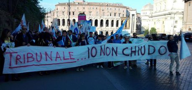 Tribunale Rossano, protesta a Roma