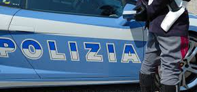 Catanzaro- La Polizia di Stato arresta un 44enne che aveva appena rapinato una giovane donna