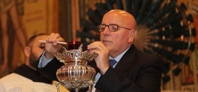Oliverio ha acceso la lampada votiva a San Francesco di Paola