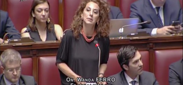Ferro (FDI) interviene durante fiducia: "Per il Sud chiediamo investimenti infrastrutturali" (VIDEO)