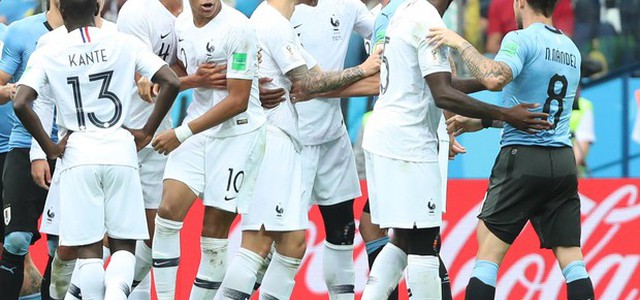 Mondiali: papera Muslera e Uruguay a casa, Francia vola