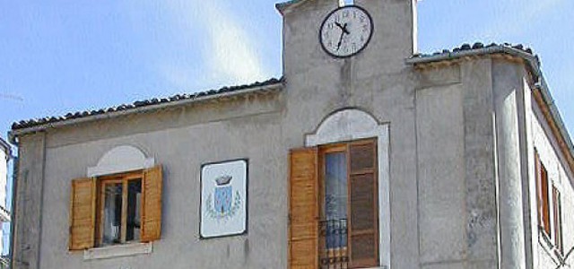 A Malvito (CS) il sindaco vieta l'ingresso in paese a chi proviene dal Veneto o dalla Lombardia