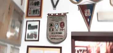 A Catanzaro il gagliardetto Roma-Liverpool dell'84 (FOTO)