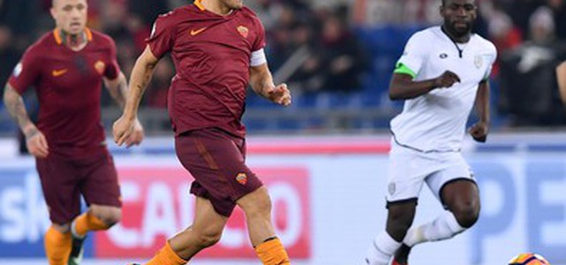 Roma batte Cesena 2-1 Decide un rigore di Totti allo scadere