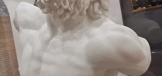 IL “LAOCOONTE” DELLA MOSTRA SULL’ODISSEA ALL’EX STAC ADOTTATO DALL’ISTITUTO COMPRENSIVO DI SERSALE