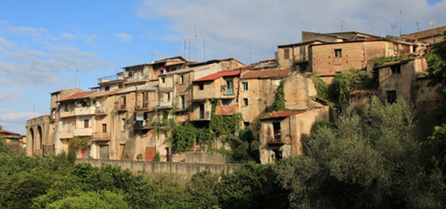 Case ad 1 euro per ripopolare il centro storico in bando di un comune calabrese