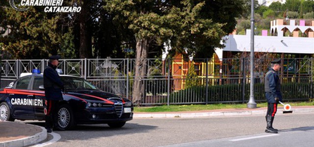 Maltrattamenti alla ex, un 22 enne finisce ai domiciliari