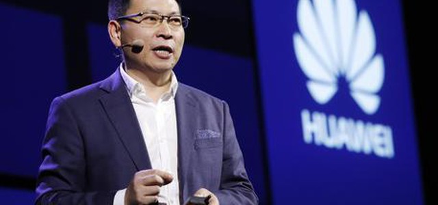 Huawei sfida Apple, svela chip con AI