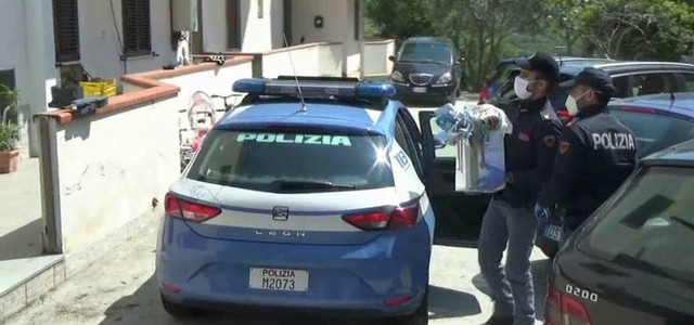 Questura di Reggio Calabria, "Chi può dà, chi no avrà"