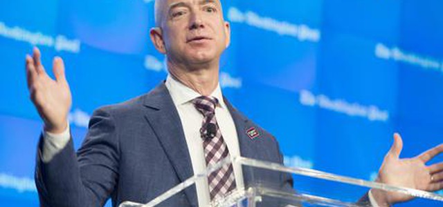 Amazon supera 800 mld dollari di valore, è prima volta