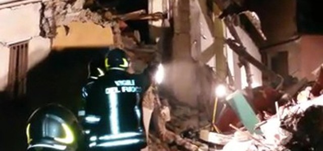 Crolla palazzo a Catania, una vittima