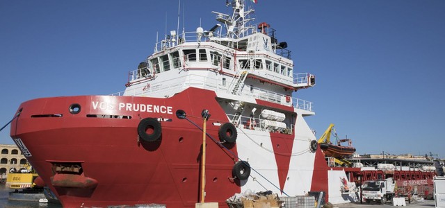 Sbarco di migranti in Calabria: in arrivo 866 persone a Crotone