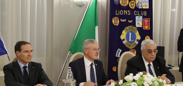 Il gran cuore del Lions Club Catanzaro Host: donati nebulizzatori e mascherine all'ospedale “Pugliese”