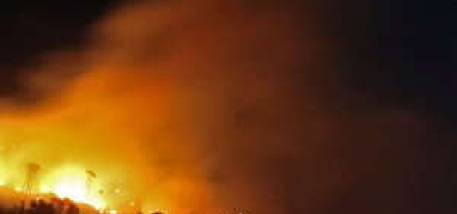 Genova, fiamme anche a Ponente, autostrada a singhiozzo, scuole chiuse