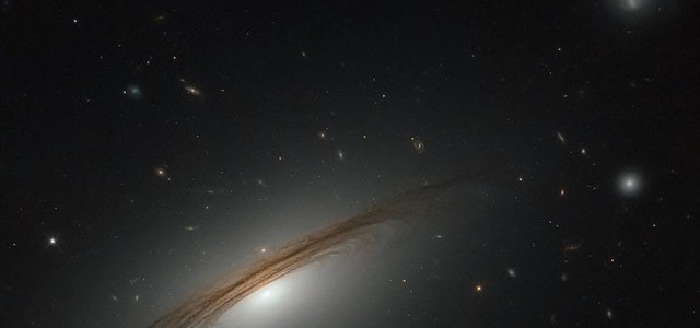 La galassia ibrida, avvolta nel mistero