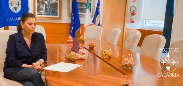 La Santelli avverte: " Pronta a chiudere la Calabria"