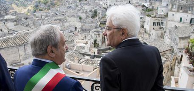 Mattarella, nel Mediterraneo morte e traffici disumani