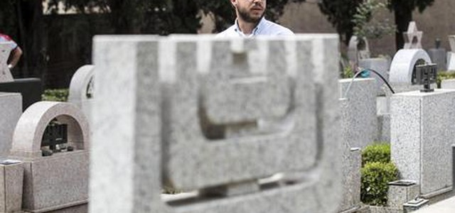 Danni a tombe: denunciati 4 ragazzini