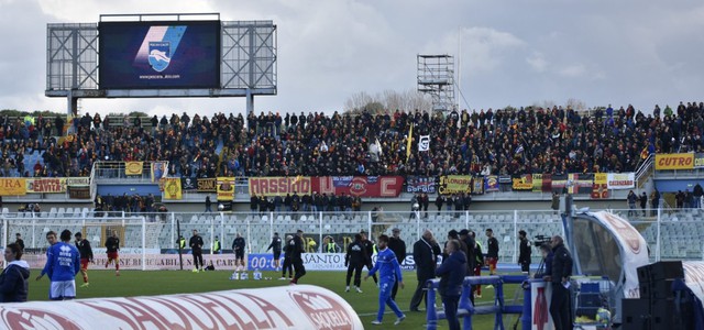 Pescara – Catanzaro 0-3, le Aquile stravincono lo scontro diretto