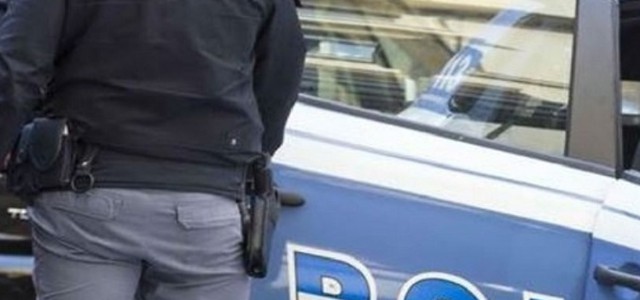 Agente penitenziario con mezzo kg di cocaina in auto, arrestato