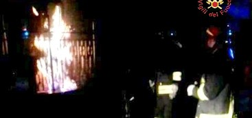 Incendio a conduttura esterna gas in abitazione: sparito il contatore