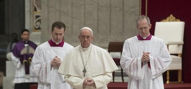 Papa, carrierismo è vera peste Chiesa