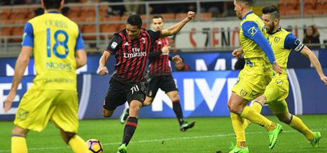 Serie A: Milan Chievo 3-1, doppietta di Bacca. Vince la Samp