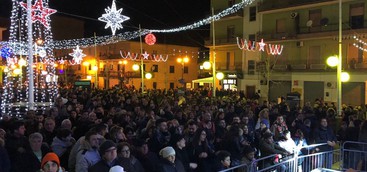 CROSIA: CAPODANNO IN PIAZZA, ENNESIMO FORMAT VINCENTE  