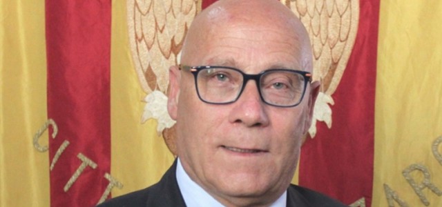 Longo: "Lavori alla scuola Manzoni non ancora ultimati per altre priorità"