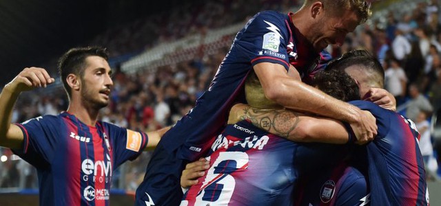 Serie B, Crotone a valanga: 4-1 al Foggia